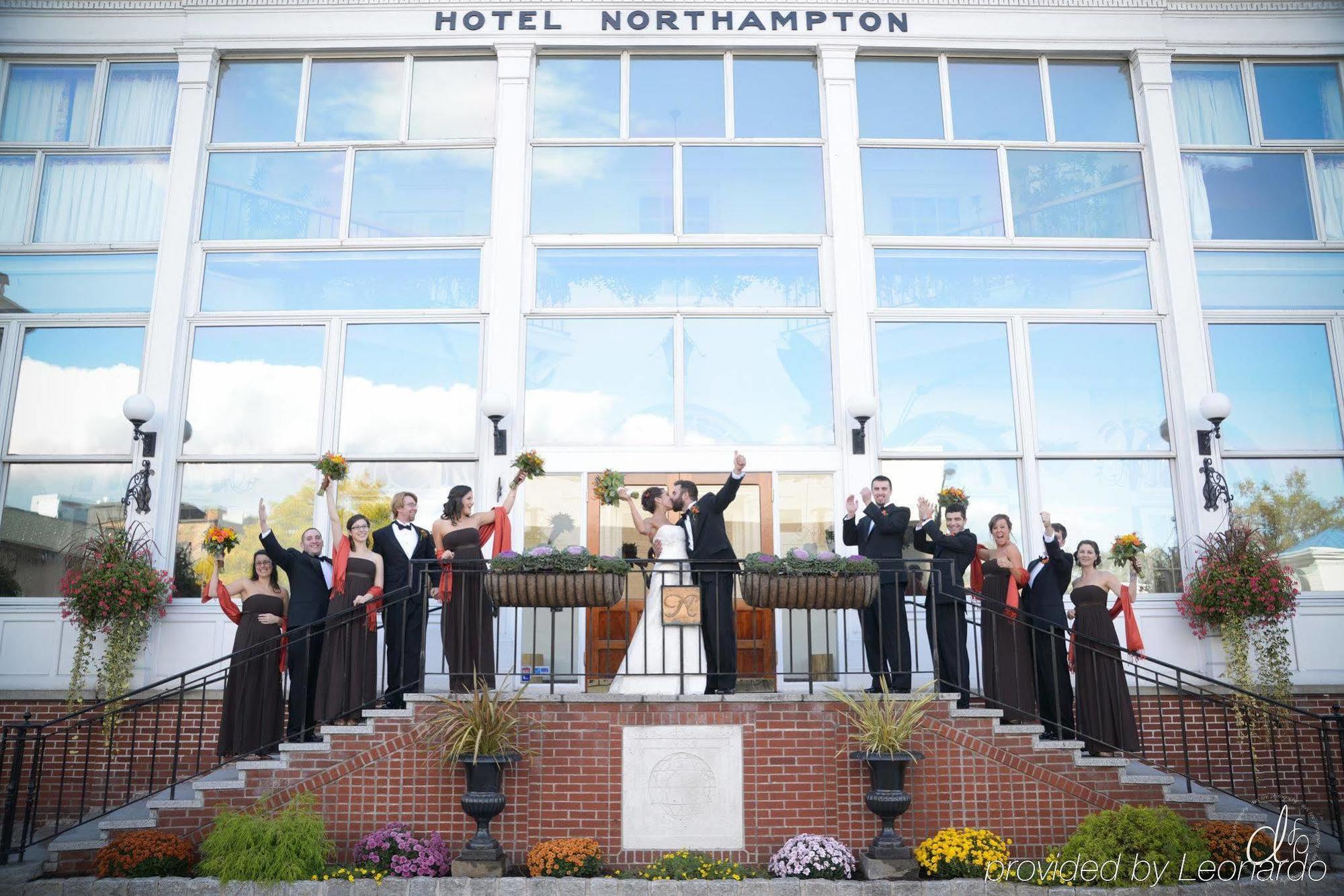 The Hotel Northampton Exteriör bild